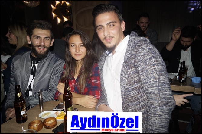 Club Gece'de Derya ULUĞ Rüzgarı - Foto Galeri galerisi resim 12