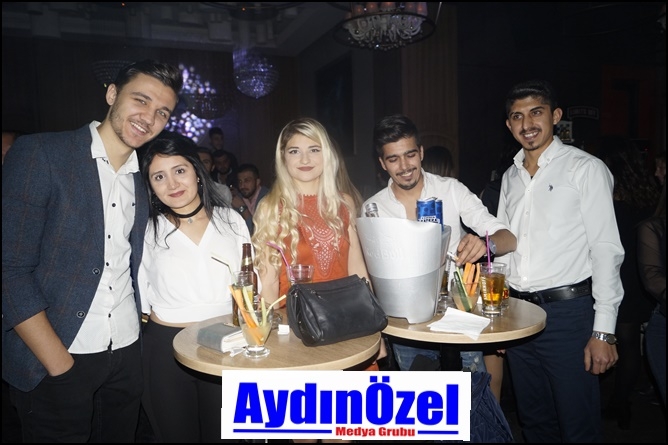 Club Gece'de Derya ULUĞ Rüzgarı - Foto Galeri galerisi resim 13