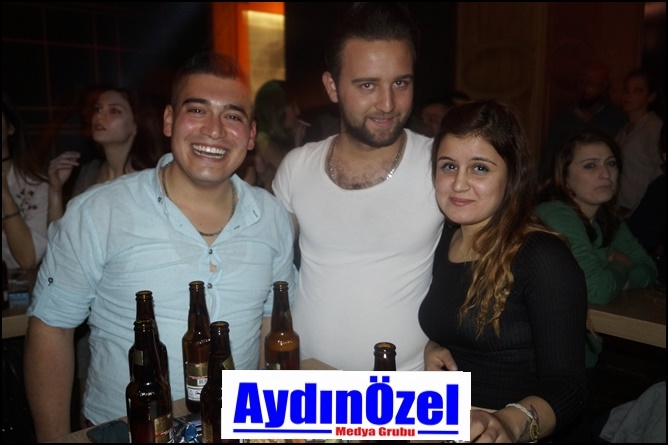 Club Gece'de Derya ULUĞ Rüzgarı - Foto Galeri galerisi resim 7