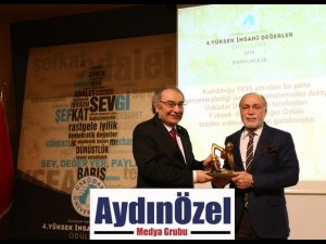 ​Üsküdar Üniversitesi, ‘Yüksek İnsani Değerleri’ 4. kez ödüllendirdi