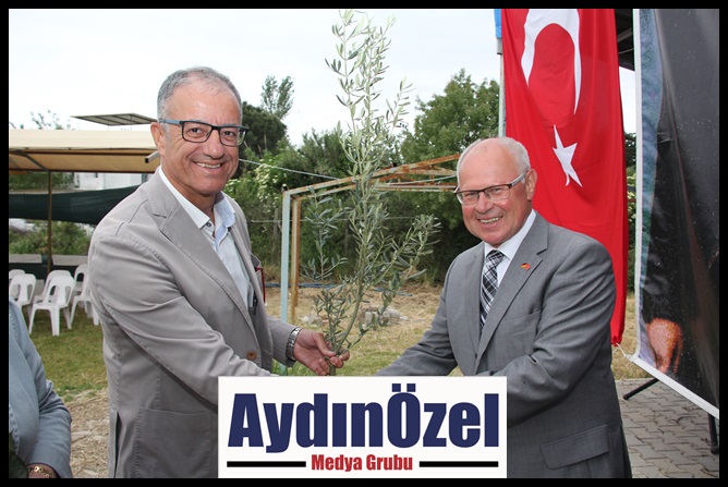 izmir-buyuksehirden-lahnstein-belediyesine-zeytin-fidani-.jpg